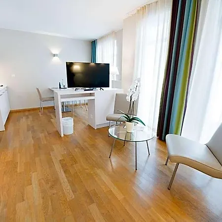 Nymphe Strandhotel & Hotel