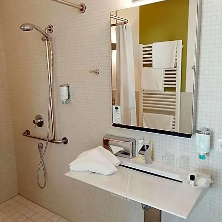 Nymphe Strandhotel & Hotel 4*
