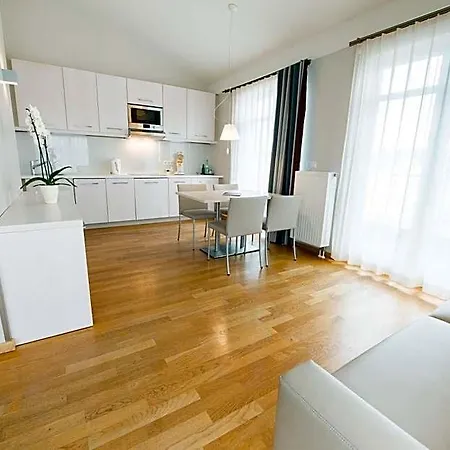 Hotel Nymphe Strandhotel & 4*