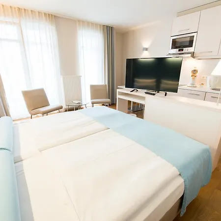 ホテル Nymphe Strandhotel & 4*