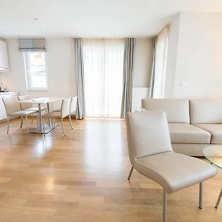 מלון Nymphe Strandhotel & 4*