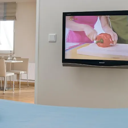 Nymphe Strandhotel & 4* בינץ
