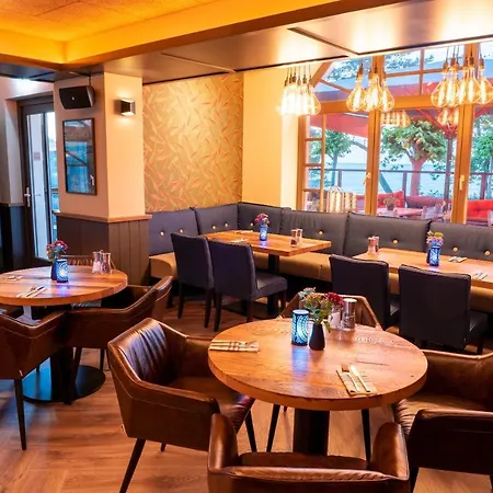 Nymphe Strandhotel & מלון בינץ