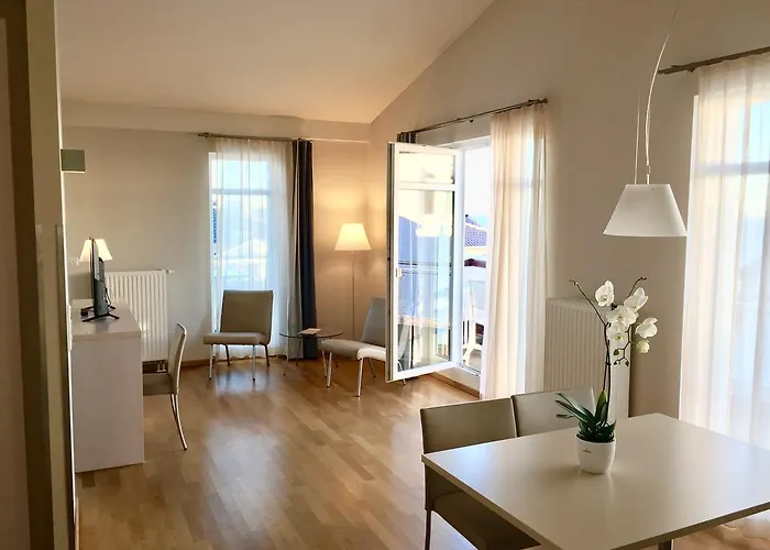 מלון Nymphe Strandhotel &
