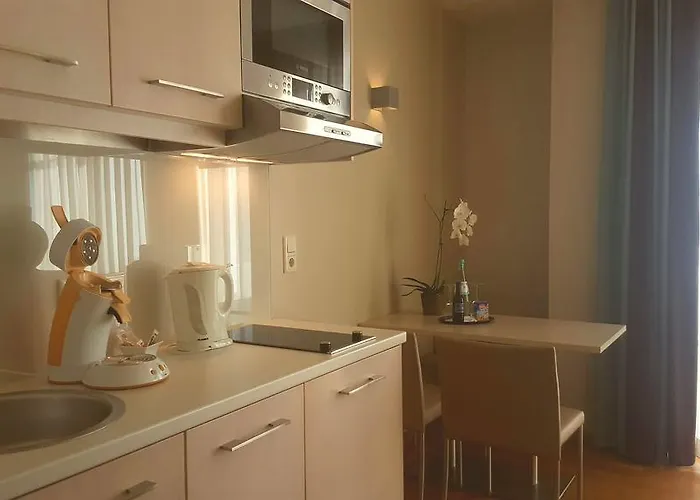 מלון Nymphe Strandhotel & 4*