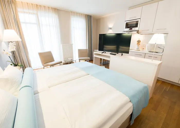 מלון Nymphe Strandhotel & 4*