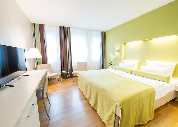 Nymphe Strandhotel & מלון בינץ