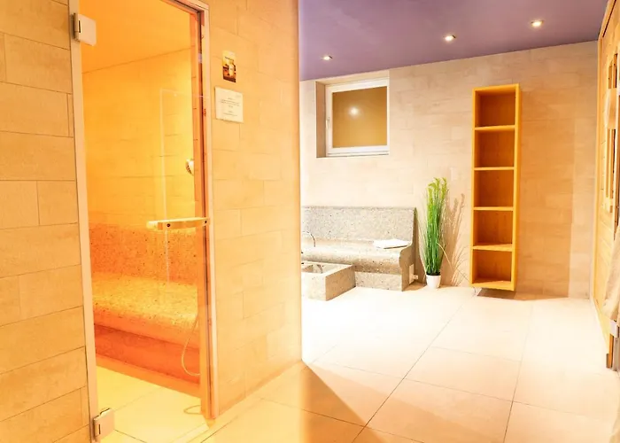 מלון Nymphe Strandhotel & 4*